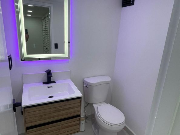 17011 N Bay Road 307, Sunny Isles Beach FL 33160