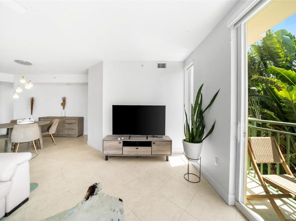 3210 NE 5th Street 203, Pompano Beach FL 33062