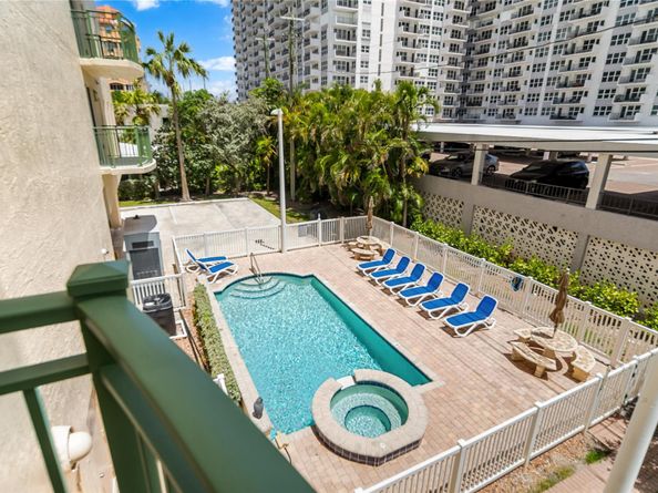 3210 NE 5th Street 203, Pompano Beach FL 33062