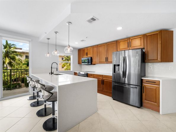 3210 NE 5th Street 203, Pompano Beach FL 33062