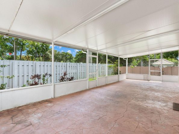 5380 NW 52nd Street, Coconut Creek FL 33073