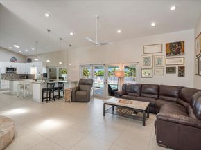 1024 NW 99th Ave, Plantation FL 33322