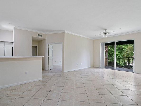 11760 Saint Andrews Place 302, Wellington FL 33414