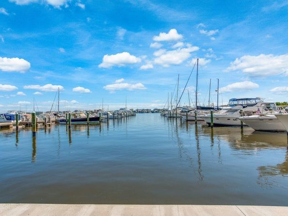 804 E Windward Way 201, Lantana FL 33462