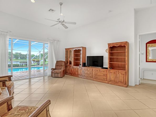 9466 Lantern Bay Circle, West Palm Beach FL 33411