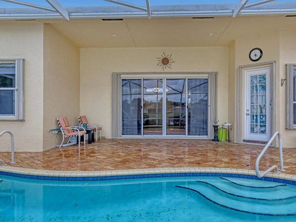 9466 Lantern Bay Circle, West Palm Beach FL 33411
