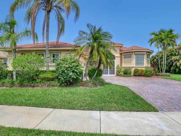 9466 Lantern Bay Circle, West Palm Beach FL 33411