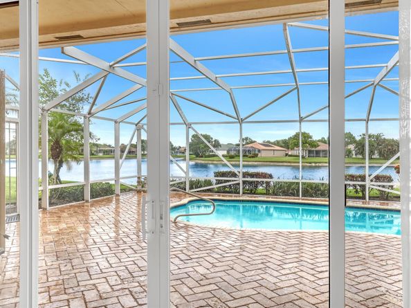 9466 Lantern Bay Circle, West Palm Beach FL 33411
