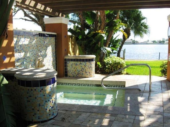 160 Yacht Club Way 309, Hypoluxo FL 33462