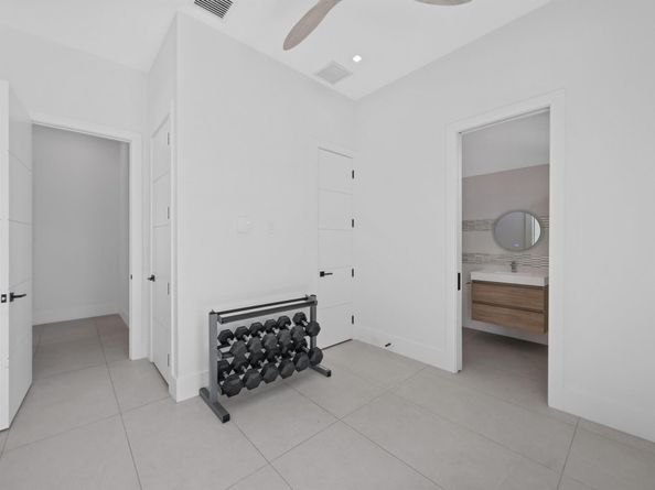 933 Allamanda Drive, Delray Beach FL 33483