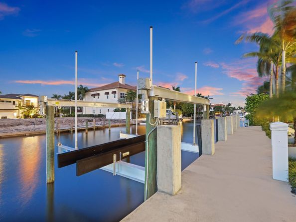 933 Allamanda Drive, Delray Beach FL 33483