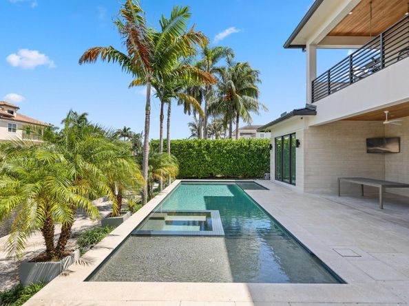 933 Allamanda Drive, Delray Beach FL 33483