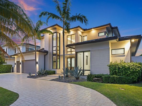 933 Allamanda Drive, Delray Beach FL 33483