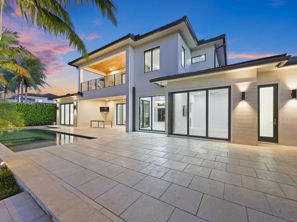 933 Allamanda Drive, Delray Beach FL 33483