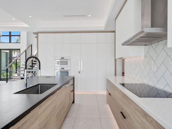 933 Allamanda Drive, Delray Beach FL 33483