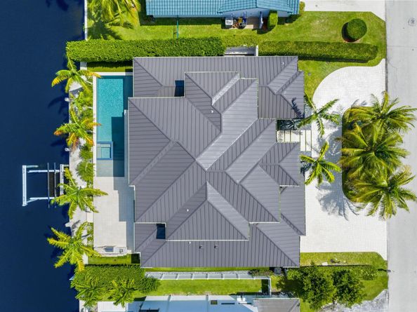 933 Allamanda Drive, Delray Beach FL 33483