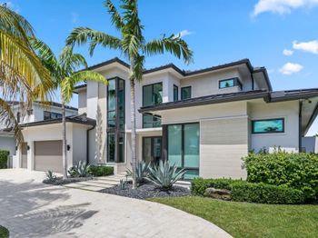 933 Allamanda Drive