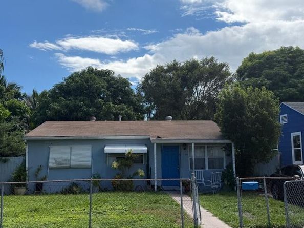 628 49th Street, West Palm Beach FL 33407