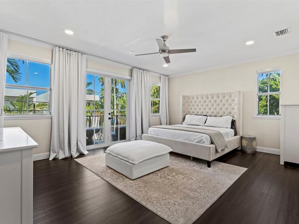 1121 NE 14th Ave, Fort Lauderdale FL 33304