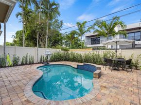1121 NE 14th Ave, Fort Lauderdale FL 33304