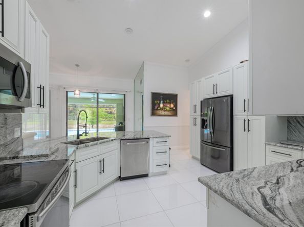 221 Cypress Trace, Royal Palm Beach FL 33411