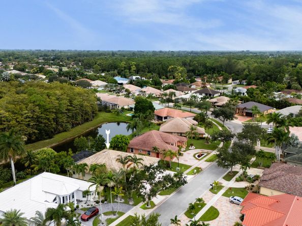 221 Cypress Trace, Royal Palm Beach FL 33411