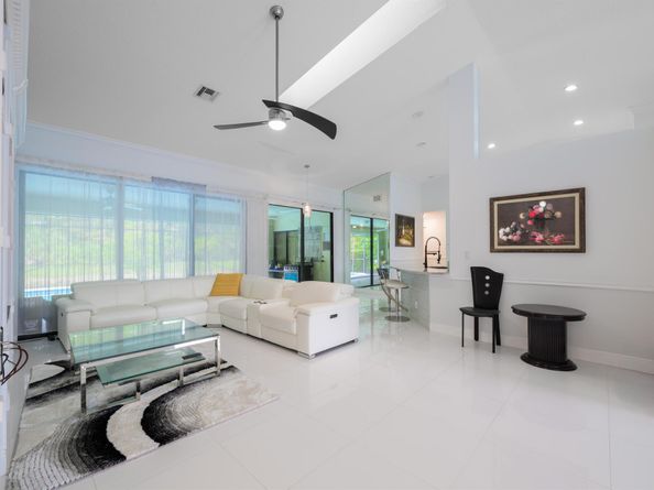 221 Cypress Trace, Royal Palm Beach FL 33411