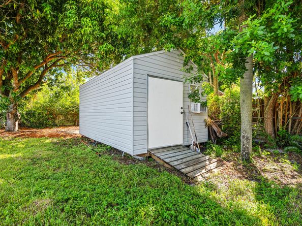 5564 Maypop Road, West Palm Beach FL 33415