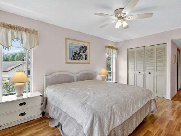 6 Greenway Village N 210, Royal Palm Beach FL 33411