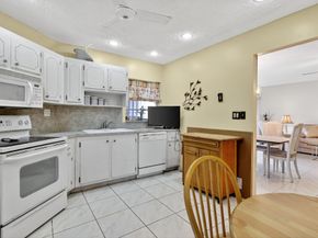 6 Greenway Village N 210, Royal Palm Beach FL 33411