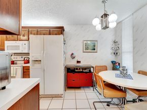 5929 Coral Lake Drive 305, Margate FL 33063