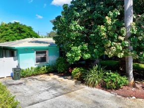 1248 NE 8th Avenue, Delray Beach FL 33483
