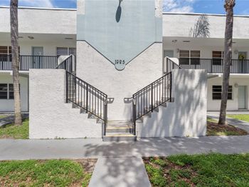 1925 Madison St