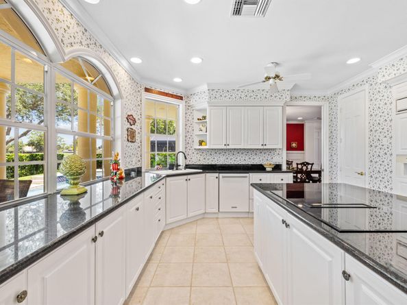 16 Glencairn Road, Palm Beach Gardens FL 33418