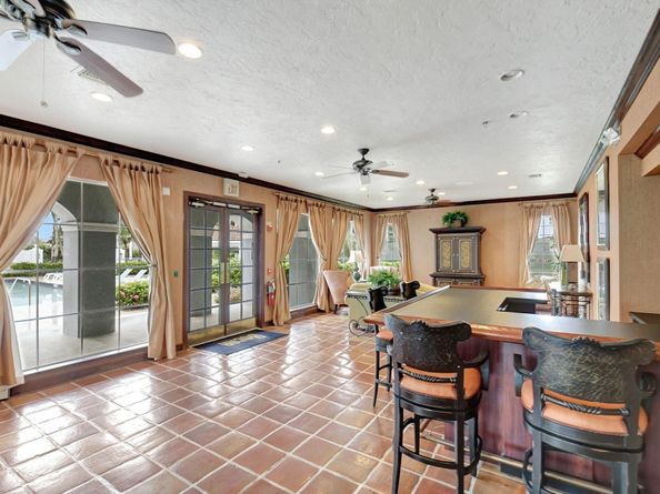 3237 Clint Moore Rd 206, Boca Raton FL 33496