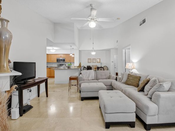 3237 Clint Moore Rd 206, Boca Raton FL 33496