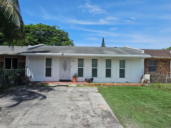 19454 NW 29th Ct, Miami Gardens FL 33056