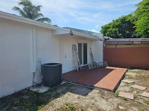 19454 NW 29th Ct, Miami Gardens FL 33056