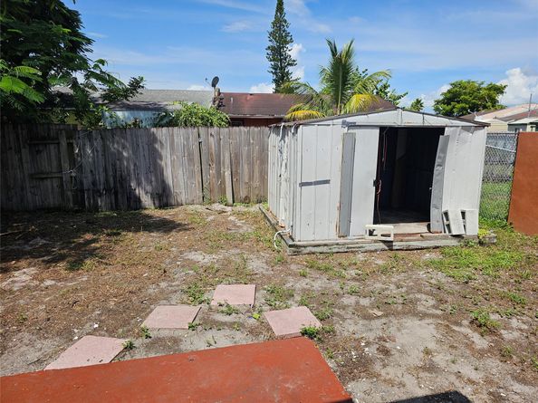19454 NW 29th Ct, Miami Gardens FL 33056