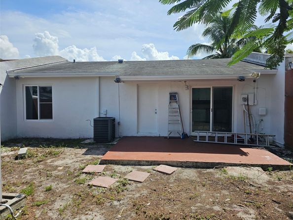 19454 NW 29th Ct, Miami Gardens FL 33056