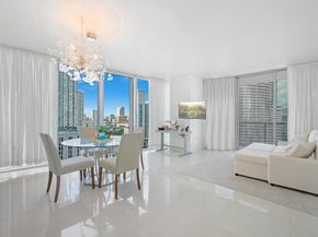 475 Brickell Ave 1815, Miami FL 33131