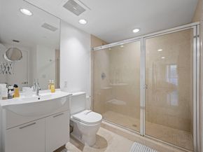 475 Brickell Ave 1815, Miami FL 33131