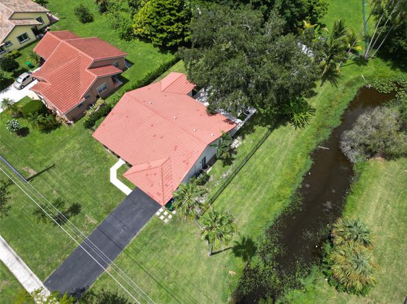 11601 NW 39th St, Coral Springs FL 33065