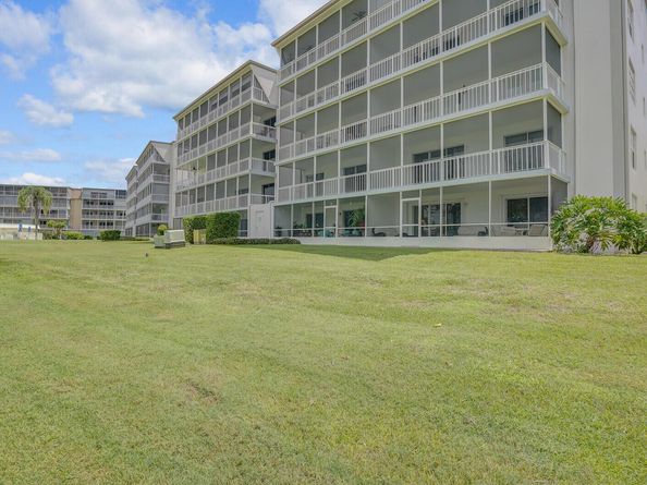 250 John F Kennedy Drive 101, Atlantis FL 33462