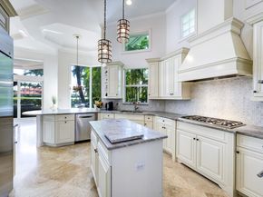 538 Les Jardin Drive, Palm Beach Gardens FL 33410