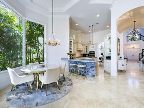538 Les Jardin Drive, Palm Beach Gardens FL 33410