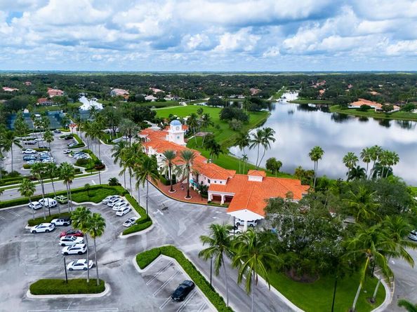 2708 Livingston Lane, West Palm Beach FL 33411