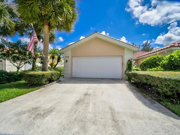 2708 Livingston Lane, West Palm Beach FL 33411