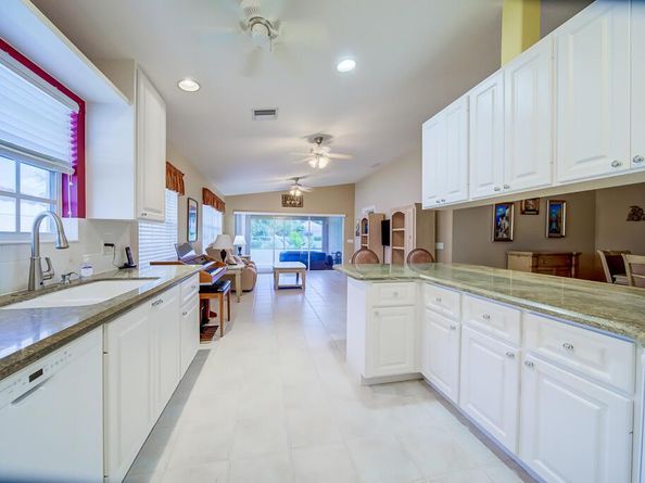 2708 Livingston Lane, West Palm Beach FL 33411