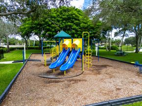 2708 Livingston Lane, West Palm Beach FL 33411
